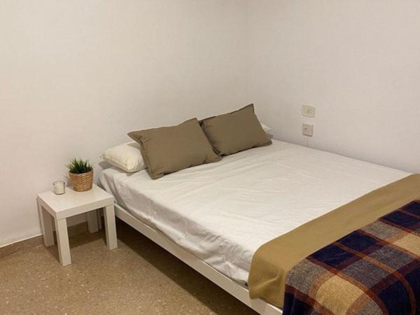 Habitaciones Privada Preciosa Grande Centro Malaga Tambien Cerca De La Playa Wi-Fi Dış mekan fotoğraf